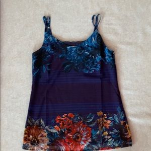 Cabi navy floral tank